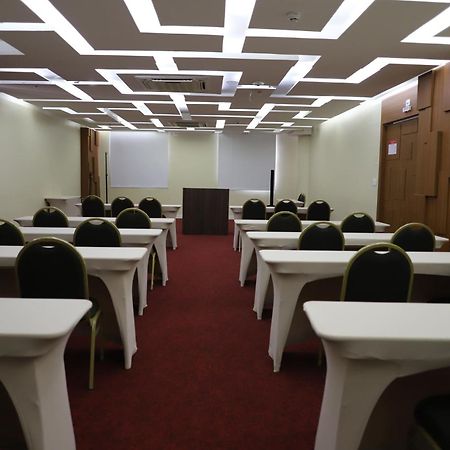 Hotel Ramada By Wyndham Manaus Torres Center Zewnętrze zdjęcie